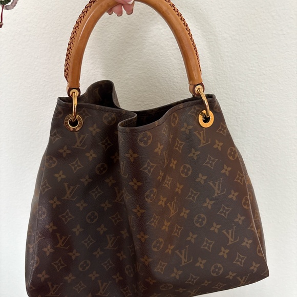 Authentic Louis vuttion monogram Artsy MM - Picture 4 of 7